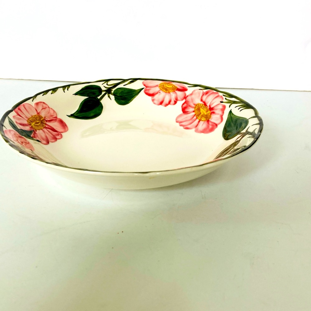 Villeroy & Boch, Wild Rose Coupé Cereal Bowls